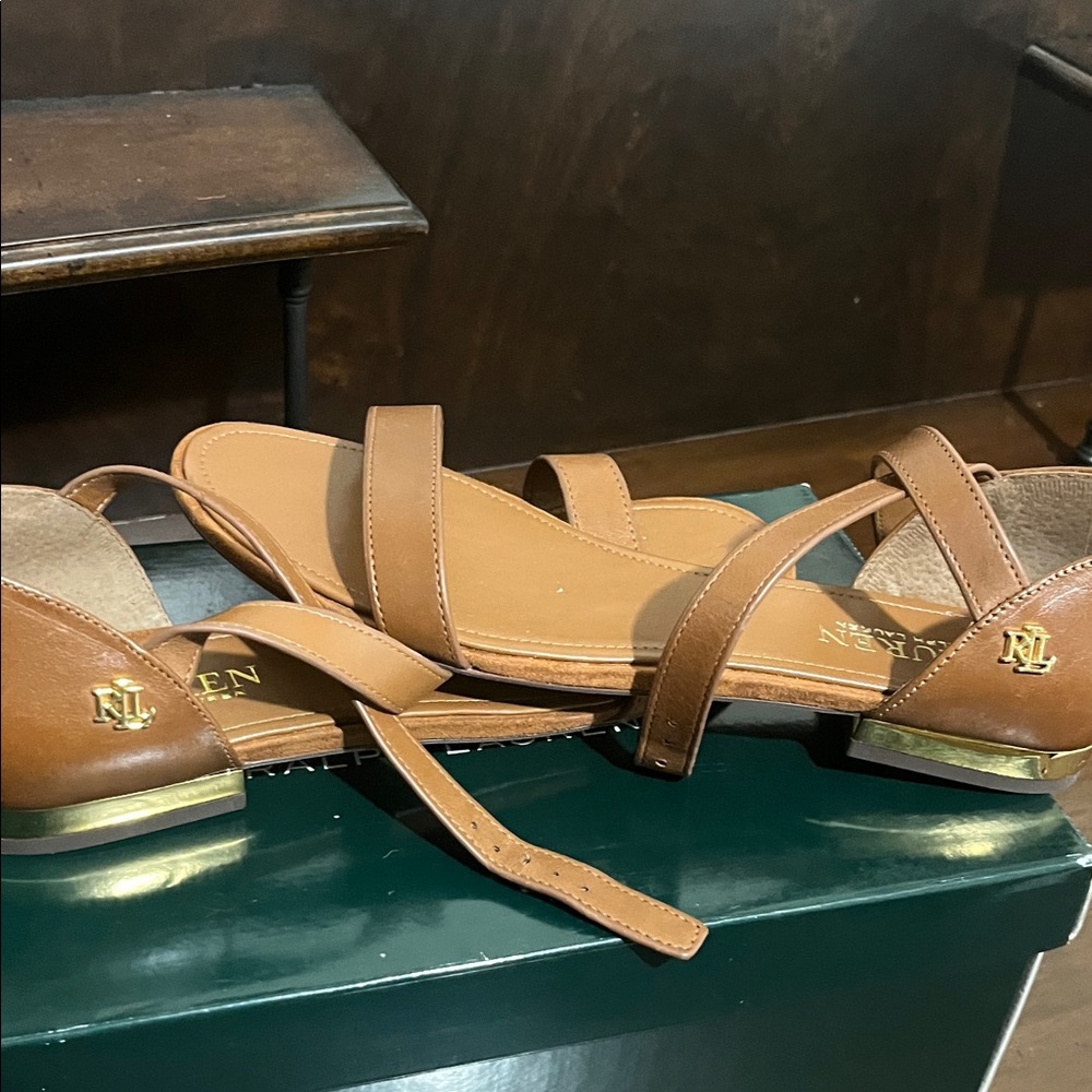 Lauren Ralph Lauren
Davison Two-Piece Flat Sandals in the brown / tan  BNWB 7.5a